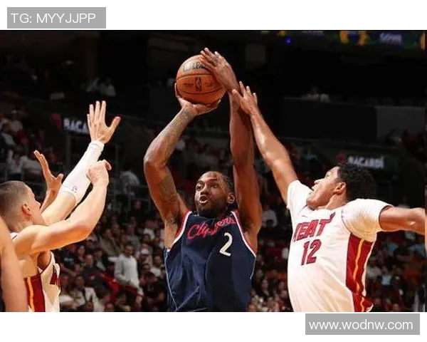 莱昂纳德独揽40分，快船主场险胜湖人，重夺洛杉矶之战宝刀哥称霸